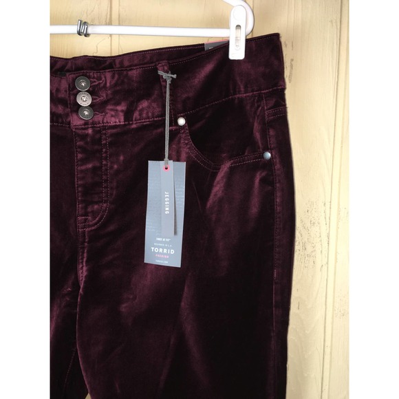 💜3/$25💜 Torrid 14 / 14W Short Velveteen Skinny Jean Burgundy Wine Velvet $88 - Picture 8 of 15